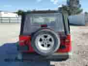 2004 Jeep Wrangler Sport z VIN 1J4FA49S74P768715, wystawiony jako Copart lot #69984725 z przebiegiem 91 803 mil mil oraz Czysty tytuł • Clean title. Historia ofert i sprzedaży dostępna na DreamBid. Obrazek 6.