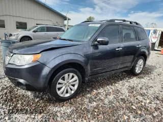 2012 Subaru Forester X Premium with VIN JF2SHADCXCH421792, listed as a Copart auction lot 84070315 with 132,761 mi miles and Salvage title. Bid and sale history available at DreamBid. Image 1.