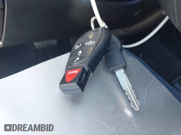 2018 Ram 1500 Express z VIN 1C6RR6KT5JS155244, wystawiony jako IAAI lot #41349010 z przebiegiem 118 327 mil mil oraz . Historia ofert i sprzedaży dostępna na DreamBid. Obrazek 11.