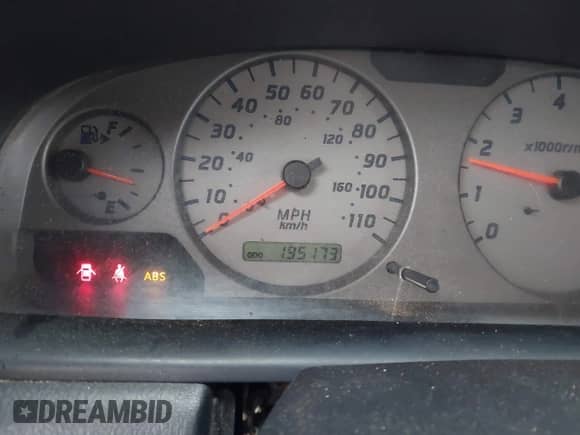 2001 Nissan Frontier SVE z VIN 1N6MD26Y41C357418, wystawiony jako IAAI lot #42706994 z przebiegiem 195 173 mil mil oraz . Historia ofert i sprzedaży dostępna na DreamBid. Obrazek 7.