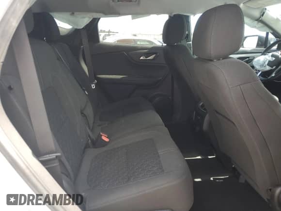 2020 Chevrolet Blazer LT z VIN 3GNKBCR43LS645000, wystawiony jako Copart lot #85716875 z przebiegiem 48 647 mil mil oraz Nie do naprawy • Non repairable. Historia ofert i sprzedaży dostępna na DreamBid. Obrazek 11.