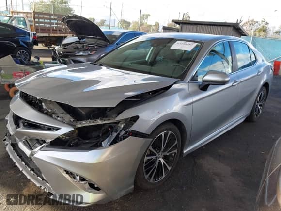 2019 Toyota Camry SE z VIN 4T1B11HKXKU835077, wystawiony jako IAAI lot #43440382 z przebiegiem 48 207 mil mil oraz . Historia ofert i sprzedaży dostępna na DreamBid. Obrazek 17.