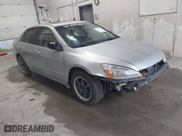 2003 Honda Accord EX with VIN JHMCM56613C050496, listed as a IAAI auction lot 43193889 with 270,309 mi miles and . Bid and sale history available at DreamBid. Image 1.