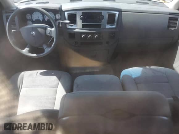 2007 Dodge 1500 SLT z VIN 1D7HA16217J521107, wystawiony jako Copart lot #63311714 z przebiegiem 162 428 mil mil oraz Szkoda całkowita • Salvage title. Historia ofert i sprzedaży dostępna na DreamBid. Obrazek 8.