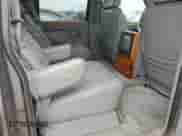 1999 Chevrolet Suburban с VIN 1GBEC16R0XJ434453, выставлен на аукционе Copart как лот 54711725 с пробегом 179 597 миль миль и Чистый • Clean title. История ставок и продаж доступна на DreamBid. Изображение 11.