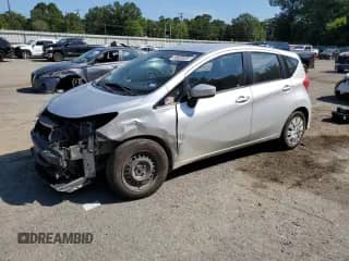 2018 Nissan Note SV z VIN 3N1CE2CP8JL368260, wystawiony jako Copart lot #65828605 z przebiegiem 55 117 mil mil oraz Szkoda całkowita • Salvage title. Historia ofert i sprzedaży dostępna na DreamBid. Obrazek 1.