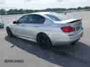 2013 BMW 5 Series 528i с VIN WBAXG5C55DDY33030, выставлен на аукционе IAAI как лот 43329764 с пробегом 181 763 миль миль и . История ставок и продаж доступна на DreamBid. Изображение 3.