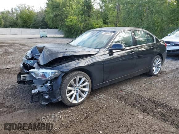 2017 BMW 3 Series 330i xDrive with VIN WBA8D9C37HA011095, listed as a Copart auction lot 70689235 with 92,178 mi miles and Salvage title. Bid and sale history available at DreamBid. Image 1.