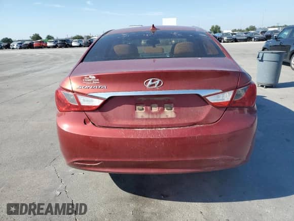 2013 Hyundai Sonata GLS z VIN 5NPEB4AC2DH755465, wystawiony jako Copart lot #59641924 z przebiegiem 251 638 mil mil oraz Szkoda całkowita • Salvage title. Historia ofert i sprzedaży dostępna na DreamBid. Obrazek 6.
