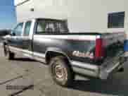 1992 GMC Sierra 1500 z VIN 2GTEK19K0N1519801, wystawiony jako Copart lot #76756064 z przebiegiem 325 350 mil mil oraz Czysty tytuł • Clean title. Historia ofert i sprzedaży dostępna na DreamBid. Obrazek 2.