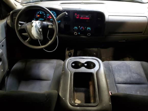 2010 Chevrolet Silverado 1500 Work Truck with VIN 1GCSKPEA0AZ122982, listed as a Copart auction lot 58164725 with 143,479 mi miles and Salvage title. Bid and sale history available at DreamBid. Image 8.