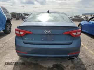 2015 Hyundai Sonata SE z VIN 5NPE24AF1FH208846, wystawiony jako Copart lot #71403595 z przebiegiem 84 278 mil mil oraz Szkoda całkowita • Salvage title. Historia ofert i sprzedaży dostępna na DreamBid. Obrazek 6.