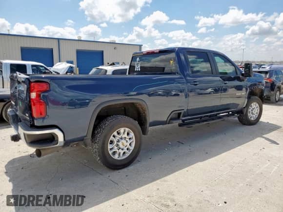 2022 Chevrolet Silverado 3500HD LT z VIN 1GC4YTEY1NF364717, wystawiony jako Copart lot #56453375 z przebiegiem 22 714 mil mil oraz Szkoda całkowita • Salvage title. Historia ofert i sprzedaży dostępna na DreamBid. Obrazek 3.