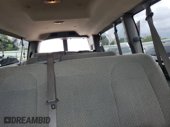 2020 Chevrolet Express Passenger LT с VIN 1GAZGPFG8L1170839, выставлен на аукционе Copart как лот 65803765 с пробегом 88 757 миль миль и Списание • Salvage title. История ставок и продаж доступна на DreamBid. Изображение 10.