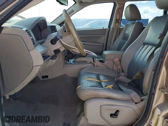 2006 Jeep Grand Cherokee Laredo with VIN 1J4HS48NX6C285358, listed as a Copart auction lot 81182035 with Not provided miles and Non repairable. Bid and sale history available at DreamBid. Image 7.