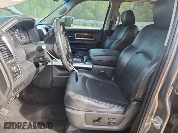 2012 Ram 1500 Laramie z VIN 1C6RD6NT8CS236574, wystawiony jako Copart lot #84894765 z przebiegiem 140 705 mil mil oraz Szkoda całkowita • Salvage title. Historia ofert i sprzedaży dostępna na DreamBid. Obrazek 7.