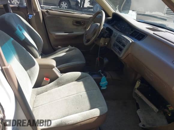 1995 Honda Civic with VIN 1HGEG8652SL044104, listed as a IAAI auction lot 43348283 with 201,387 mi miles and . Bid and sale history available at DreamBid. Image 5.