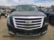 2016 Cadillac Escalade ESV z VIN 1GYS3GKJ6GR335584, wystawiony jako Copart lot #71994384 z przebiegiem Nie podano mil oraz Szkoda całkowita • Salvage title. Historia ofert i sprzedaży dostępna na DreamBid. Obrazek 5.