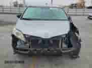 2013 Toyota Sienna L z VIN 5TDZK3DC8DS401287, wystawiony jako Copart lot #85548855 z przebiegiem 173 324 mil mil oraz Szkoda całkowita • Salvage title. Historia ofert i sprzedaży dostępna na DreamBid. Obrazek 5.