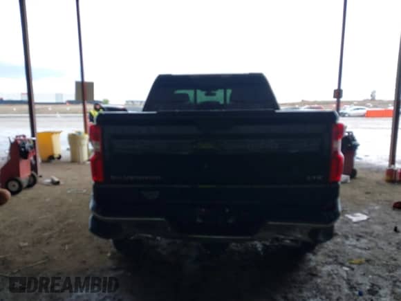 2021 Chevrolet Silverado 1500 LTZ with VIN 3GCUYGET2MG143300, listed as a IAAI auction lot 42164480 with 95,236 mi miles and . Bid and sale history available at DreamBid. Image 16.