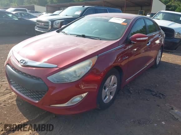 2011 Hyundai Sonata Hybrid z VIN KMHEC4A45BA012739, wystawiony jako IAAI lot #42848839 z przebiegiem 210 333 mil mil oraz . Historia ofert i sprzedaży dostępna na DreamBid. Obrazek 2.