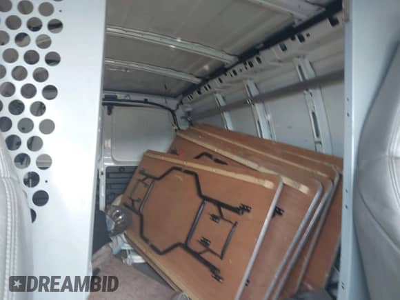 2009 Chevrolet Express Cargo с VIN 1GCFG15XX91177373, выставлен на аукционе IAAI как лот 42944482 с пробегом Не указан миль и . История ставок и продаж доступна на DreamBid. Изображение 8.
