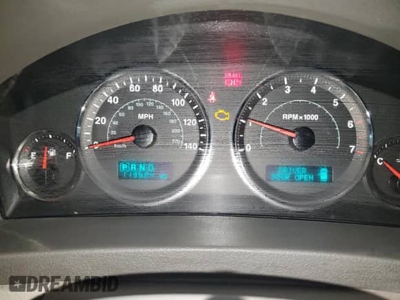 2006 Jeep Grand Cherokee Overland with VIN 1J8HR68266C197645, listed as a Copart auction lot 45482295 with 113,524 mi miles and Clean title. Bid and sale history available at DreamBid. Image 9.