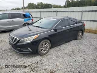 2016 Hyundai Sonata SE z VIN 5NPE24AF2GH412234, wystawiony jako Copart lot #85758005 z przebiegiem 166 154 mil mil oraz Czysty tytuł • Clean title. Historia ofert i sprzedaży dostępna na DreamBid. Obrazek 1.