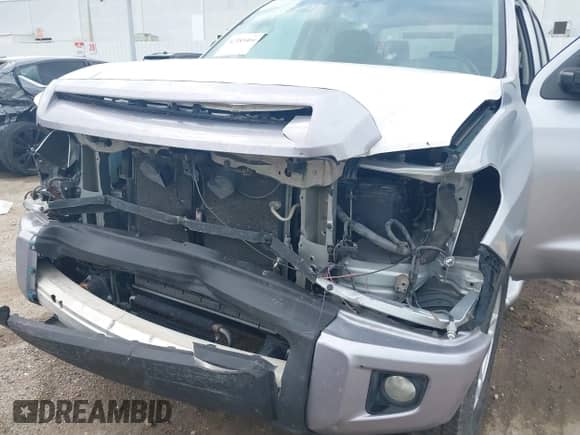 2007 Toyota Tundra Limited z VIN 5TBEV581X7S461238, wystawiony jako IAAI lot #42383464 z przebiegiem 115 785 mil mil oraz . Historia ofert i sprzedaży dostępna na DreamBid. Obrazek 6.