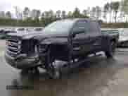 2017 GMC Sierra 1500 SLE z VIN 1GTR1MECXHZ338866, wystawiony jako Copart lot #77050163 z przebiegiem 51 798 mil mil oraz Czysty tytuł • Clean title. Historia ofert i sprzedaży dostępna na DreamBid. Obrazek 1.