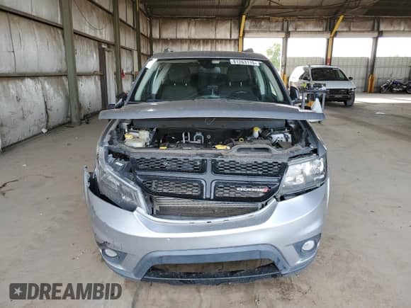 2019 Dodge Journey SE with VIN 3C4PDCBB0KT867455, listed as a Copart auction lot 81263115 with 116,741 mi miles and Salvage title. Bid and sale history available at DreamBid. Image 5.