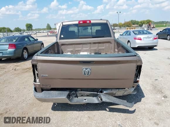 2009 Dodge 1500 SLT с VIN 1D3HB18T49S754044, выставлен на аукционе IAAI как лот 43208635 с пробегом 246 377 миль миль и . История ставок и продаж доступна на DreamBid. Изображение 16.