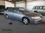 2000 Honda Accord EX with VIN 1HGCG6686YA157077, listed as a Copart auction lot 68128415 with 154,701 mi miles and Clean title. Bid and sale history available at DreamBid. Image 4.