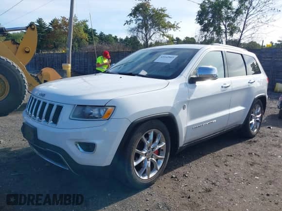 2014 Jeep Grand Cherokee Limited with VIN 1C4RJFBG6EC213526, listed as a IAAI auction lot 43142965 with 142,503 mi miles and . Bid and sale history available at DreamBid. Image 2.