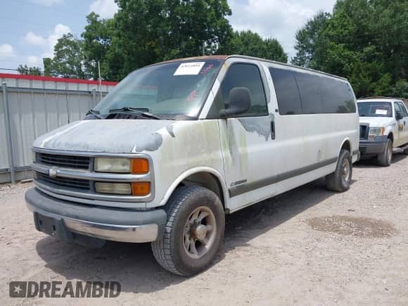 2002 Chevrolet Express с VIN 1GAHG39RX21104065, выставлен на аукционе IAAI как лот 42614855 с пробегом 200 952 миль миль и . История ставок и продаж доступна на DreamBid. Изображение 6.