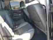 2017 GMC Sierra 1500 SLT z VIN 1GTV2NEJ6HZ105129, wystawiony jako Copart lot #58186405 z przebiegiem 160 738 mil mil oraz Szkoda całkowita • Salvage title. Historia ofert i sprzedaży dostępna na DreamBid. Obrazek 10.