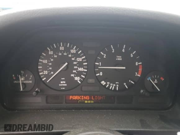 1989 BMW 7 Series с VIN WBAGB4316KDB61131, выставлен на аукционе Copart как лот 69410005 с пробегом 90 991 миль миль и Списание • Salvage title. История ставок и продаж доступна на DreamBid. Изображение 9.