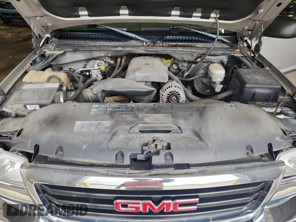 2005 GMC Sierra 1500 SLT z VIN 2GTEK19B551275045, wystawiony jako Copart lot #69453525 z przebiegiem 134 540 mil mil oraz Czysty tytuł • Clean title. Historia ofert i sprzedaży dostępna na DreamBid. Obrazek 11.