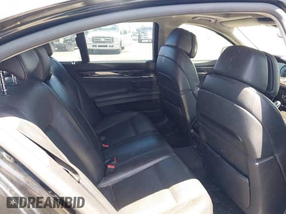 2009 BMW 7 Series 750i with VIN WBAKA83509CY34015, listed as a IAAI auction lot 42466113 with 184,076 mi miles and . Bid and sale history available at DreamBid. Image 8.