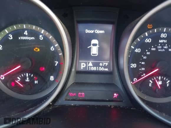 2016 Hyundai Santa Fe с VIN 5XYZTDLB5GG345547, выставлен на аукционе IAAI как лот 43526259 с пробегом 188 156 миль миль и . История ставок и продаж доступна на DreamBid. Изображение 7.