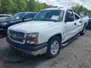 2005 Chevrolet Silverado 1500 LS z VIN 2GCEC13T751366249, wystawiony jako IAAI lot #41986002 z przebiegiem 194 795 mil mil oraz . Historia ofert i sprzedaży dostępna na DreamBid. Obrazek 2.