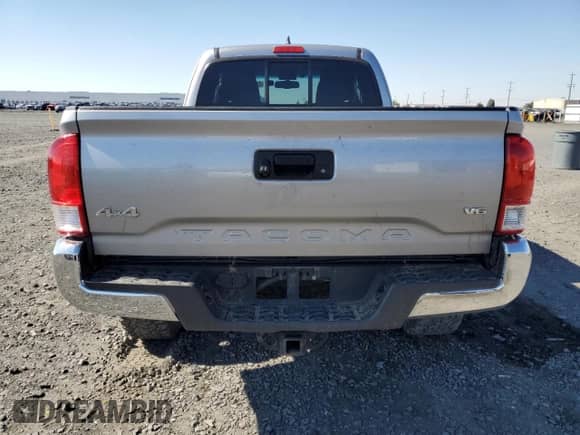 2017 Toyota Tacoma SR5 with VIN 5TFSZ5AN2HX061472, listed as a Copart auction lot 81734255 with 53,533 mi miles and Salvage title. Bid and sale history available at DreamBid. Image 6.