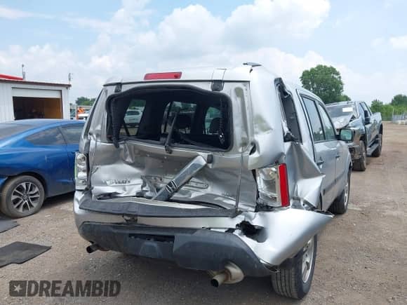 2014 Honda Pilot LX with VIN 5FNYF4H20EB026296, listed as a IAAI auction lot 42685017 with 170,249 mi miles and . Bid and sale history available at DreamBid. Image 16.