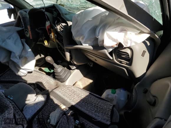 2002 Chevrolet S-10 LS с VIN 1GCCS145128128898, выставлен на аукционе Copart как лот 72955604 с пробегом Не указан миль и Списание • Salvage title. История ставок и продаж доступна на DreamBid. Изображение 8.