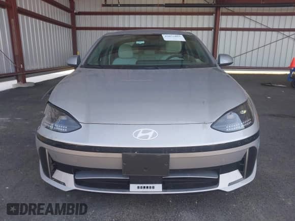 2025 Hyundai Ioniq 6 SEL с VIN KMHM34AA0SA092310, выставлен на аукционе IAAI как лот 43075865 с пробегом 5 296 миль миль и . История ставок и продаж доступна на DreamBid. Изображение 13.