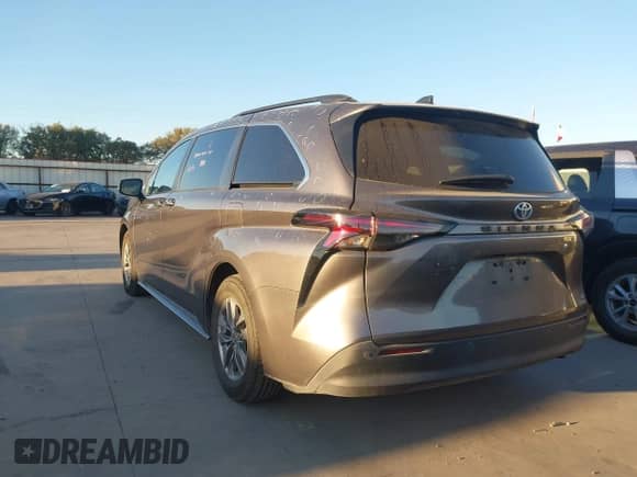 2024 Toyota Sienna XLE с VIN 5TDYRKEC7RS181938, выставлен на аукционе IAAI как лот 43522274 с пробегом 55 698 миль миль и . История ставок и продаж доступна на DreamBid. Изображение 3.