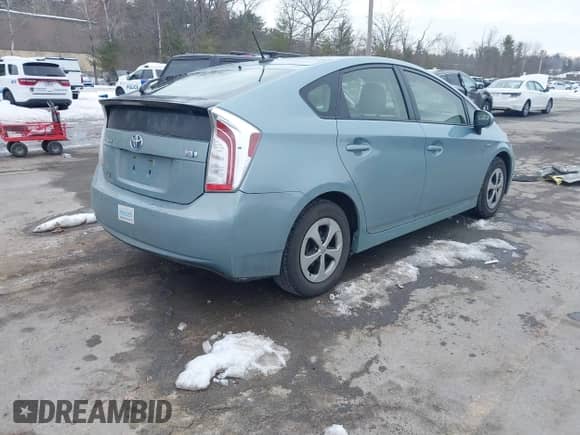 2015 Toyota Prius Four с VIN JTDKN3DU6F1920808, выставлен на аукционе IAAI как лот 41647137 с пробегом 133 563 миль миль и . История ставок и продаж доступна на DreamBid. Изображение 4.