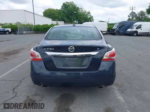 2015 Nissan Altima SL with VIN 1N4AL3AP0FN321255, listed as a IAAI auction lot 42120180 with 118,357 mi miles and . Bid and sale history available at DreamBid. Image 16.