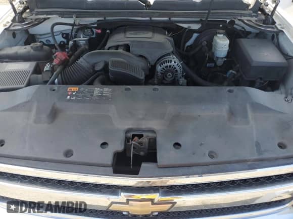 2011 Chevrolet Silverado 1500 LS z VIN 1GCRCREA2BZ443432, wystawiony jako Copart lot #65905145 z przebiegiem 393 760 mil mil oraz Szkoda całkowita • Salvage title. Historia ofert i sprzedaży dostępna na DreamBid. Obrazek 11.