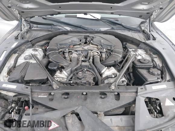 2009 BMW 7 Series 750Li with VIN WBAKB83589CY62576, listed as a IAAI auction lot 41742027 with 124,717 mi miles and . Bid and sale history available at DreamBid. Image 10.